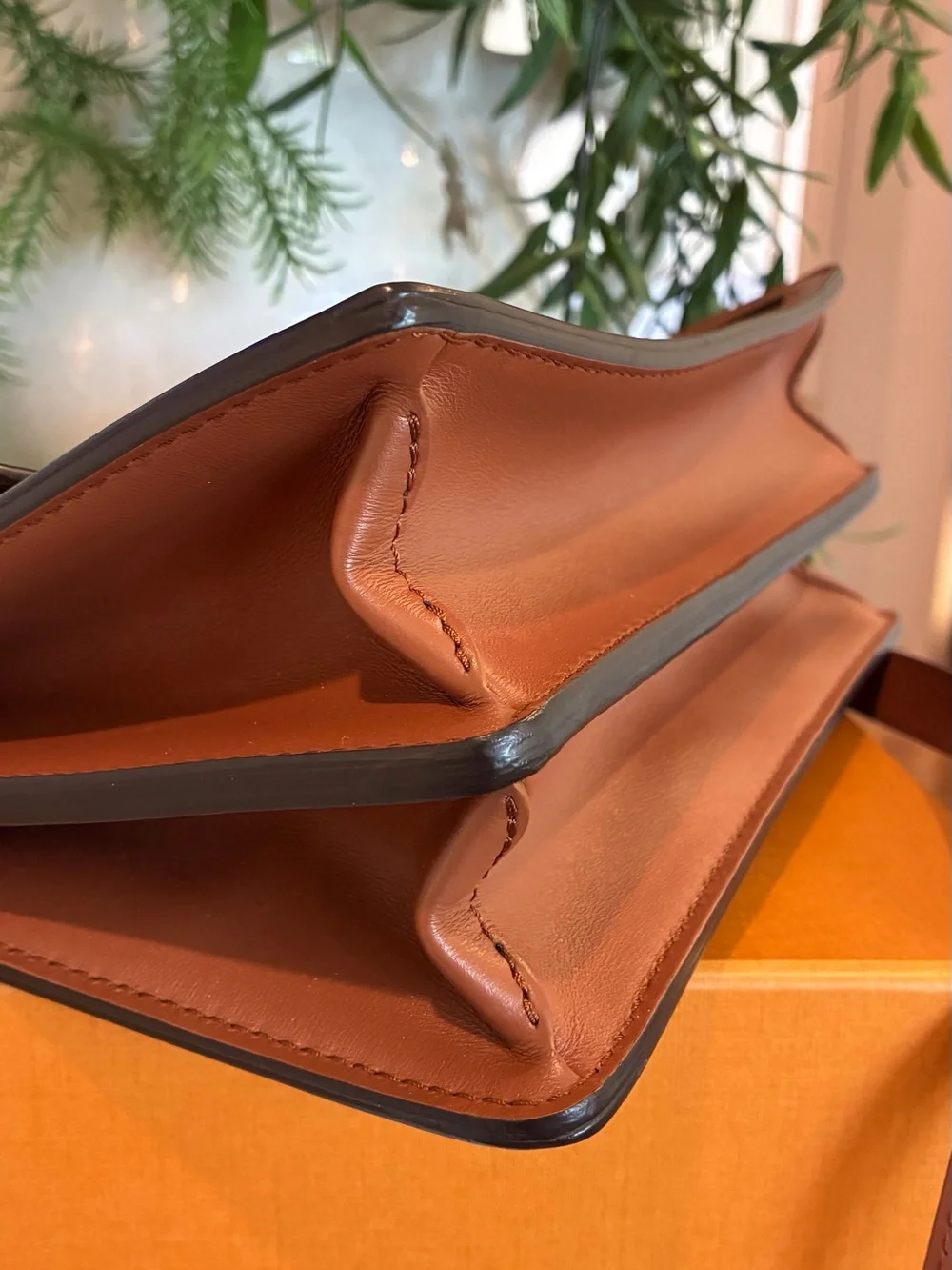 Louis Vuitton Dauphine MM